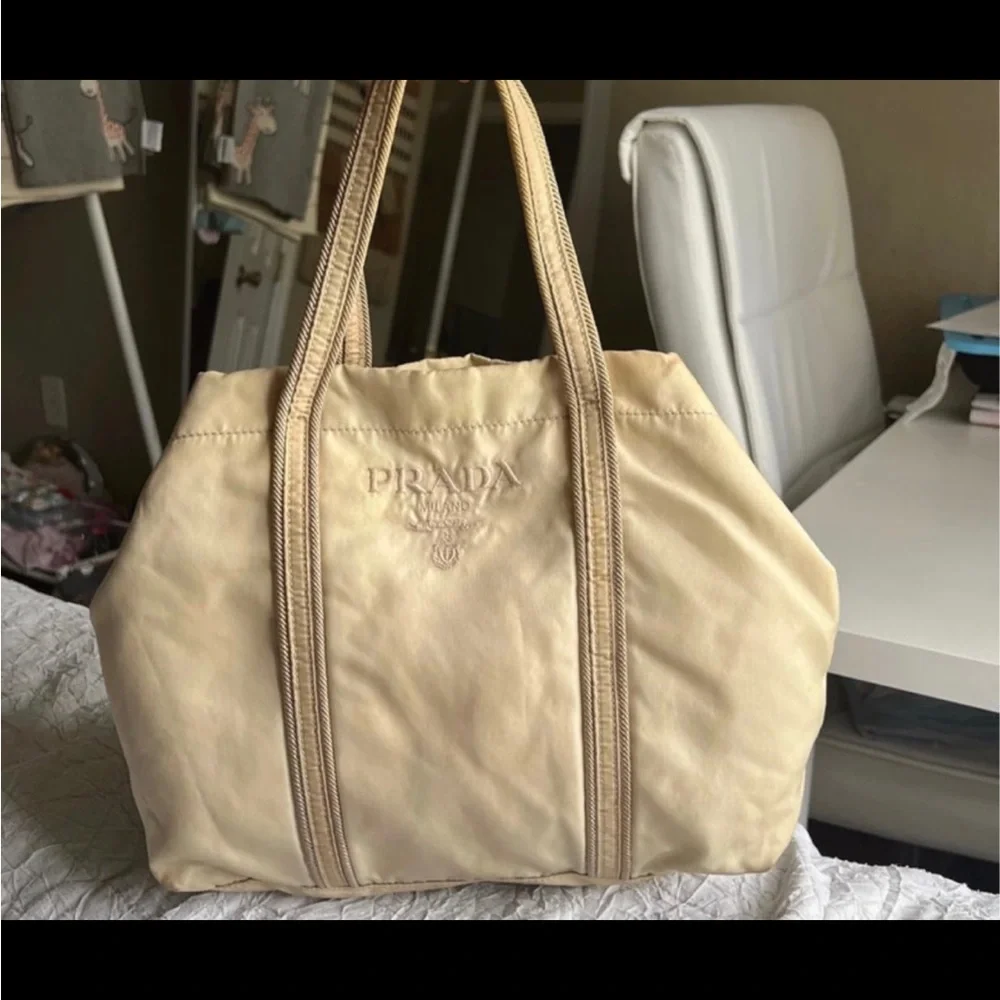 Prada Cream Tote Bag - Picture 2 of 4